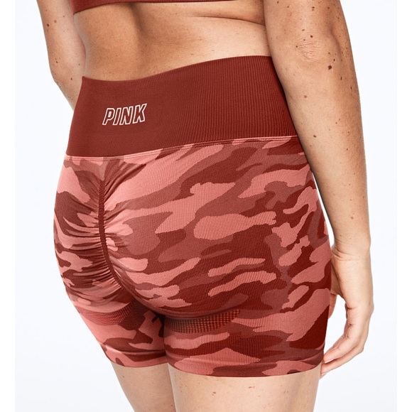 PINK Victoria's Secret Pants - SEAMLESS CAMO SHORTIE booty lifter